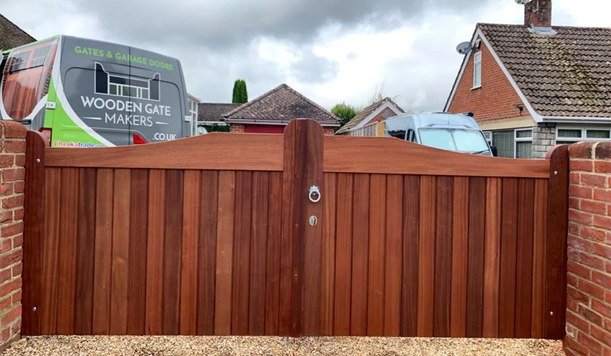 hardwood-wooden-gate-min-1920w