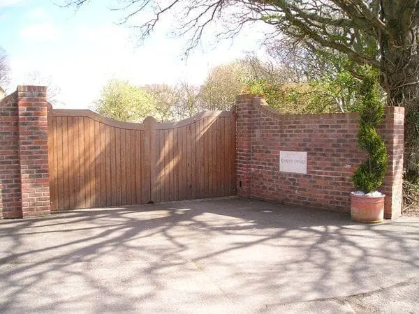 Wooden gates uk Wooden gates uk